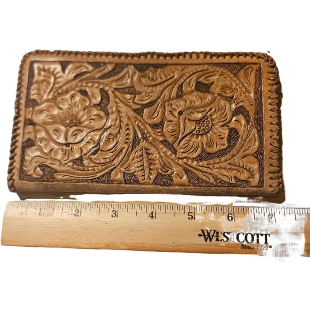 ๐ Wallet Hand Tooled Brown Leather with Rodeo Design - Picture 5 of 5